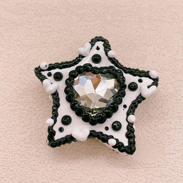 Black and White Hand-Painted Zircon Bow